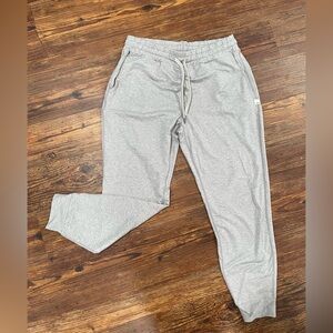 Healthier grey women’s Vuori performance joggers